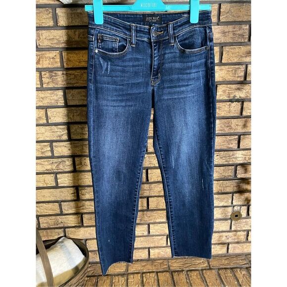 Judy Blue Cut Off Distressed Women’s Jeans - Picture 1 of 6